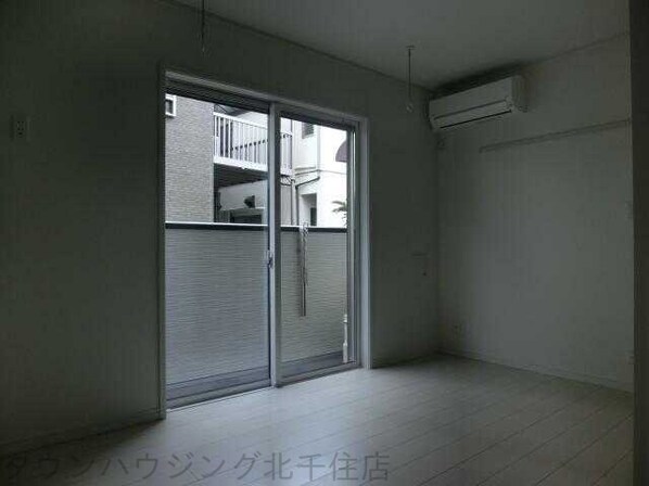 メゾンハイウエイ五反野の物件内観写真